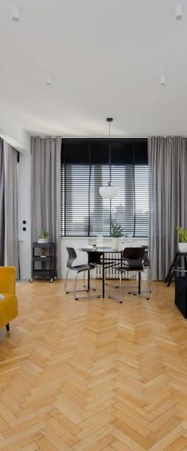 Fabryczna 24A | Nowoczesny Apartament | Praca zdalna Warszawa