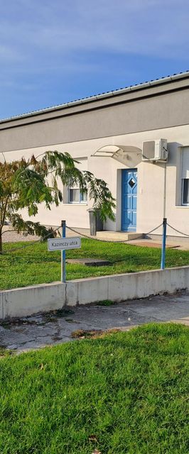 Kaptár Apartman Ács