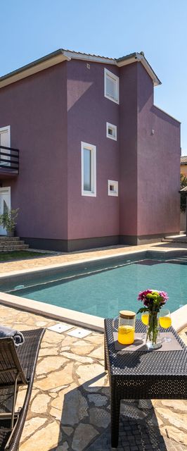 House Casa Viola Tar