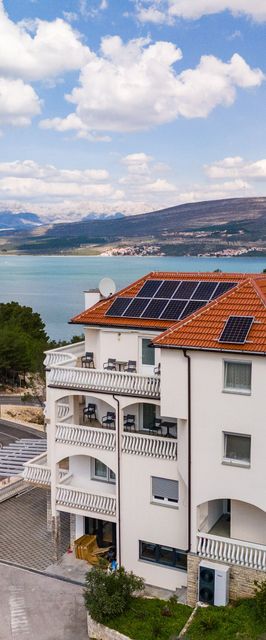 Apartments and Rooms Stipanovi Dvori Donji Karin