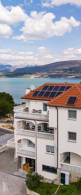 Apartments and Rooms Stipanovi Dvori Donji Karin