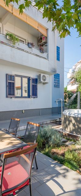 Apartments Deepwater Slatine