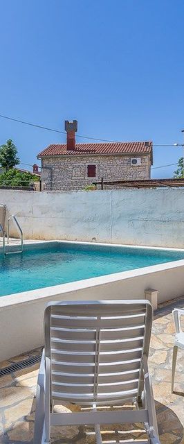 Mala Hiža Svetvincenat