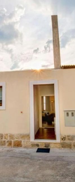 Apartment Candy Split