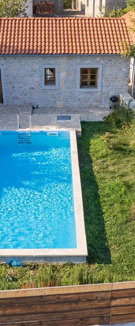 House Stone Curlew 2 Lišane Tinjske