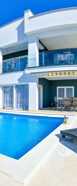 Apartments Sunny by the Sea Zaton