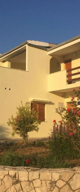 House Katy Peracko blato