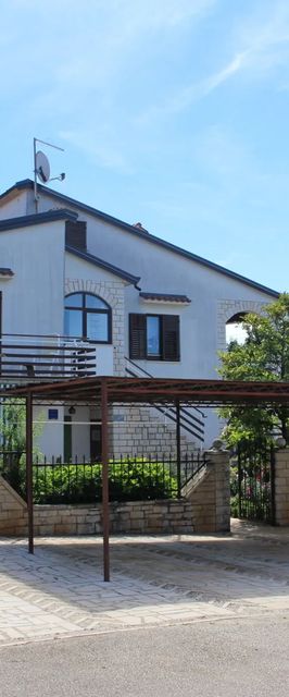 Apartment Jakomina 1 Mali Maj