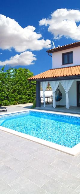 Ház Családok Részére Medencével Galizana, Fazana - 20593 Galižana