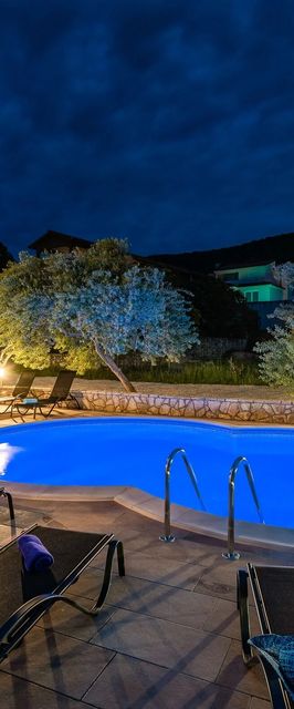 Apartmanok Családok Részére Medencével Drenje, Labin - 22992 Drenje