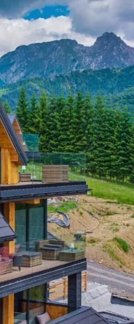 Skyline Apartments A