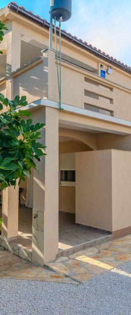 Apartmanok Parkolóhellyel Vir - Lozice, Vir - 23549 Vir - Lozice