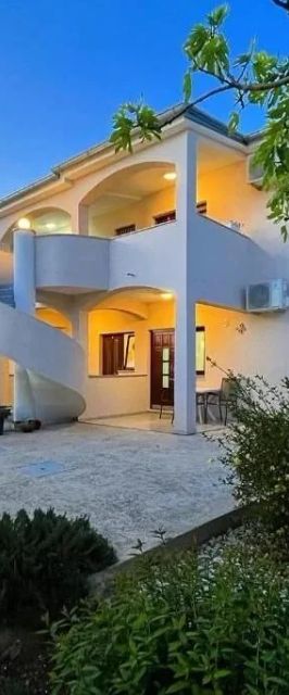 Apartmanok Parkolóhellyel Biograd Na Moru - 23751 Biograd Na Moru