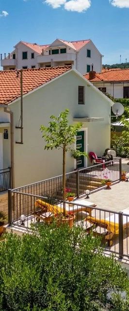 Ház Családok Részére Medencével Supetar, Brac - 23813 Supetar