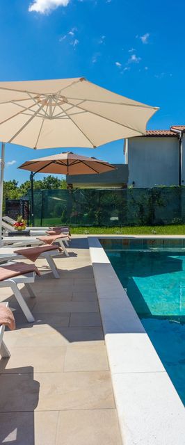 Villa Daris Nedescina