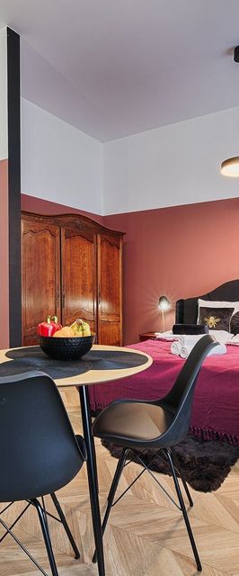 Kolorova Apart - Burgundy