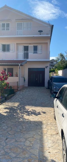 Apartmanok Parkolóhellyel Preko, Ugljan - 23327 Preko