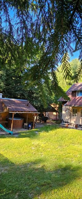 Cabana Greenwood Guesthouse Joseni