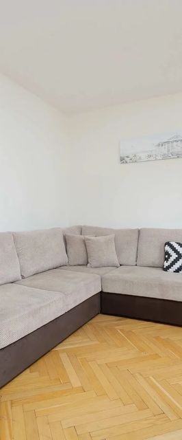 Smolna 10 | Jasny Apartament | Biurko | Warszawa