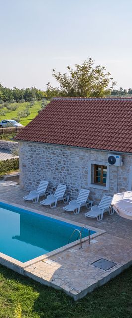 House Stone Curlew 3 Lišane Tinjske