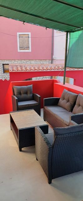 Apartment Oldtown with parking Vodice