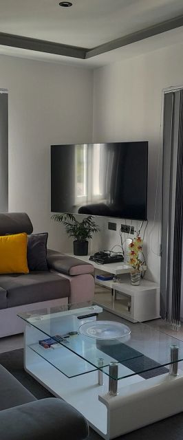 Apartments With Parking Space Omiš - 23229