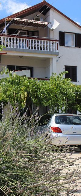 Apartment Ivy Kukljica