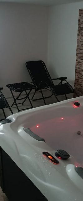 Eco-Wood Family Vendégház Ostoros