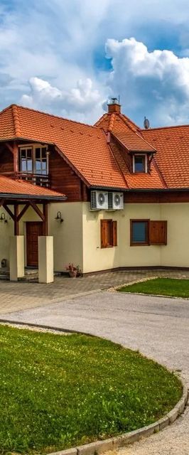 Szarvaskút Vendégházak Zirc