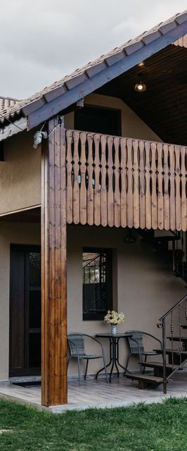 Edant House Poienari