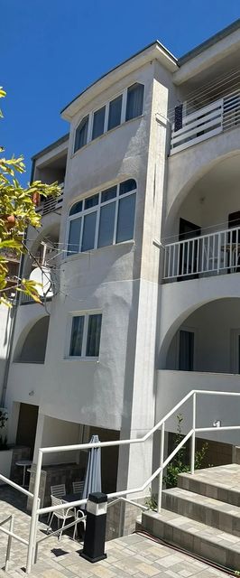 Apartments Sandra Baska Voda