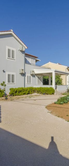 Apartments Quokka Tribunj