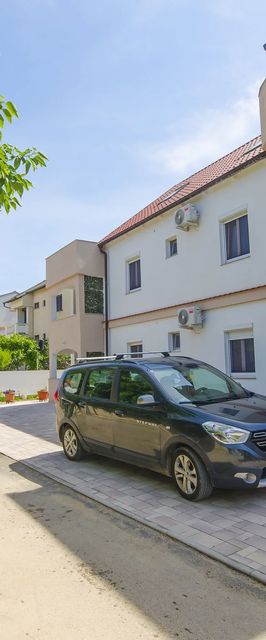 Apartments Mirjana Nin