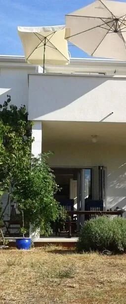 Apartments Ari i Segi Karigador