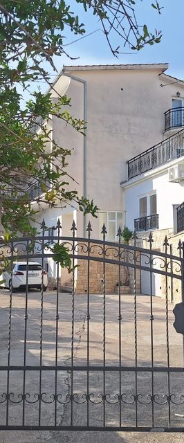 Apartment Filip Mali rat