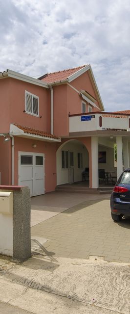 Apartment Kipson Nin