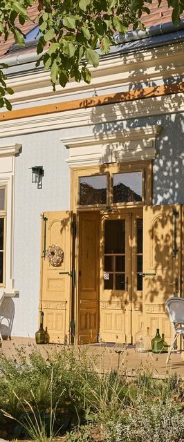 Icce Borbirtok Monoszló