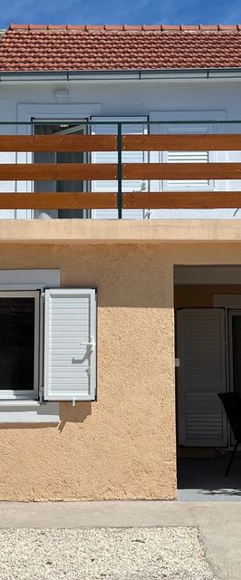 Nyaralóház Parkolóhellyel Bilice, Krka - 24006 Bilice