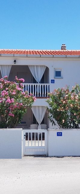 Apartmanok A Tenger Mellett Vir - 24066