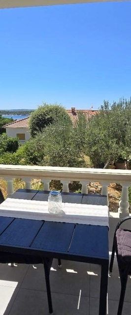 Apartmanok Parkolóhellyel Barbat, Rab - 24096 Barbat