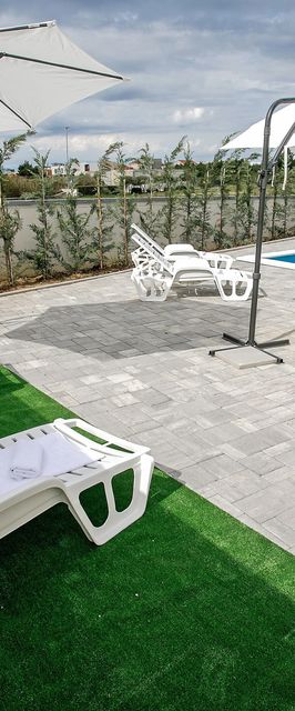 Apartmanok Családok Részére Medencével Vrsi - Mulo, Zadar - 24110 Vrsi - Mulo