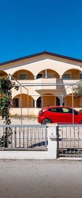 Apartmanok Parkolóhellyel Vir - 24173