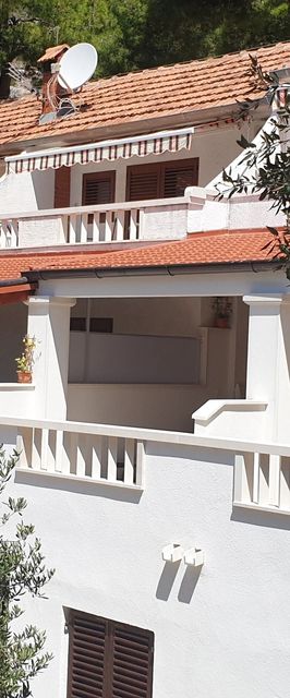 Apartmanok és Szobák Parkolóhellyel Jagodna, Hvar - 24399 Jagodna