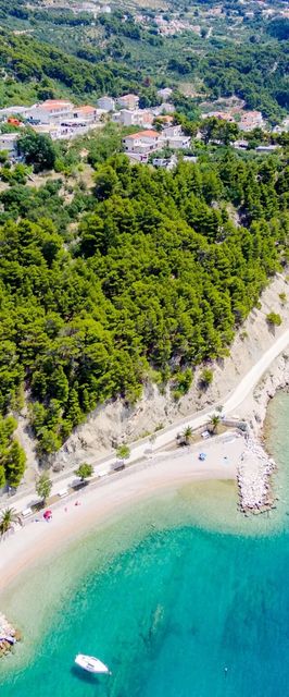 Apartmanok és Szobák A Tenger Mellett Brela, Makarska - 24416 Brela