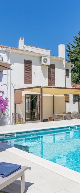 Ház Családok Részére Medencével A Tenger Mellett Arbanija, Ciovo - 24430 Arbanija