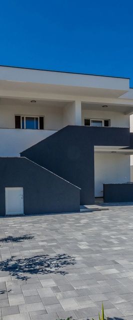 Apartmanok Parkolóhellyel Vir - 24432