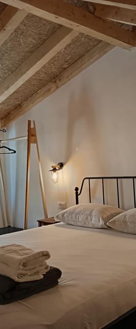 Apartmanok és Szobák Parkolóhellyel Komiza, Vis - 24523 Komiža