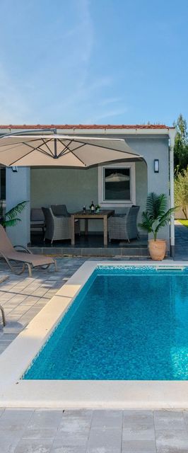 Ház Családok Részére Medencével Vir - Lozice - 24524