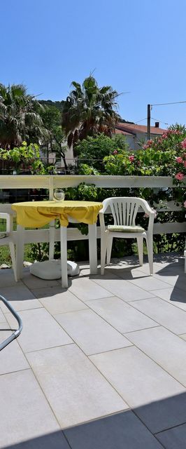 Apartmanok Parkolóhellyel Barbat, Rab - 24547 Barbat