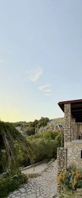 House Franceskini Sali